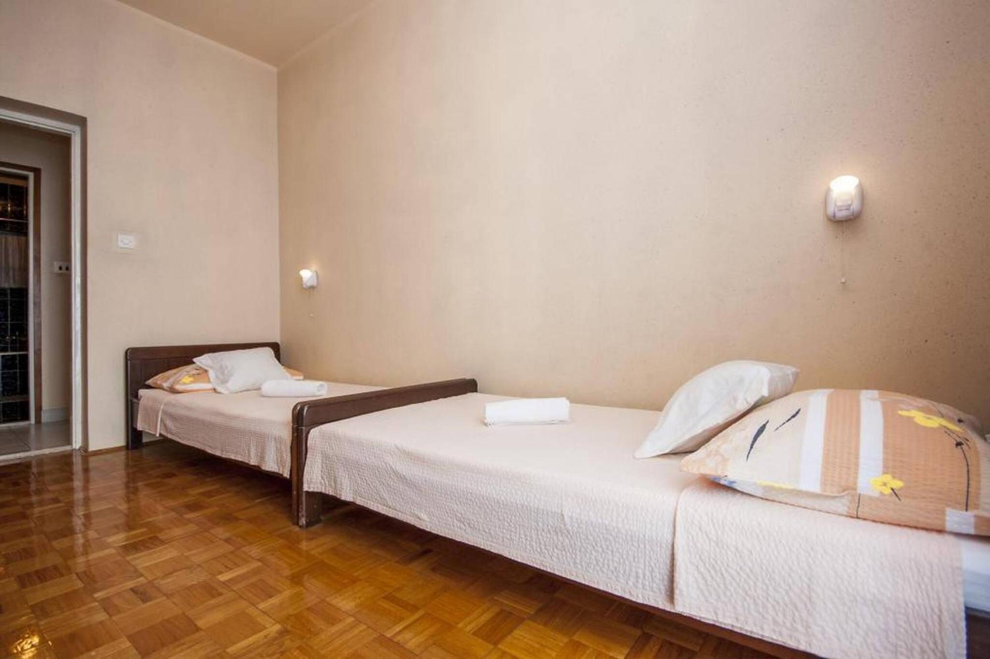 Apartments Zdenka Brodarica  Exterior photo